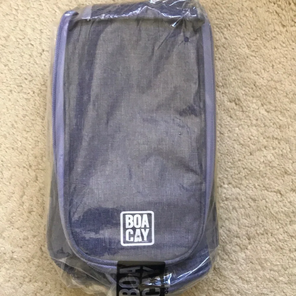 BOACAY TOILETRY ORGANIZER new in package travel dormlife gender neutral